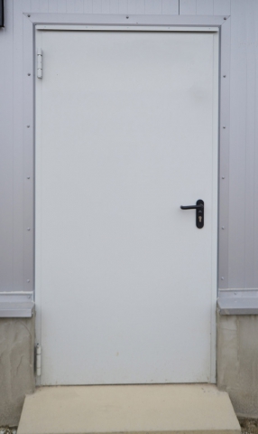 WROTA, DRZWI TUNELOWE, DRZWI SOCJALNE DO FERM DROBIU 