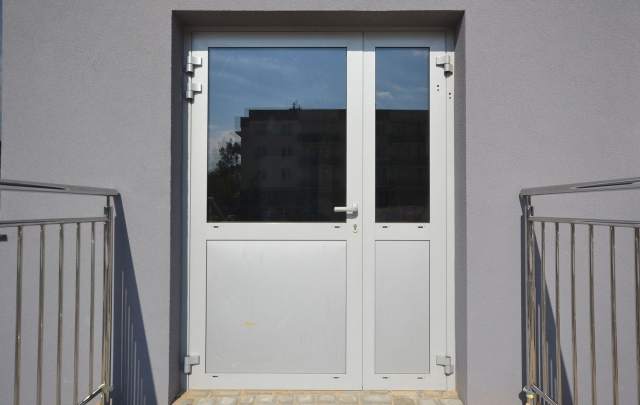 SZKOŁA PODSTAWOWA, RADOM UL. RADOMSKIEGO 6